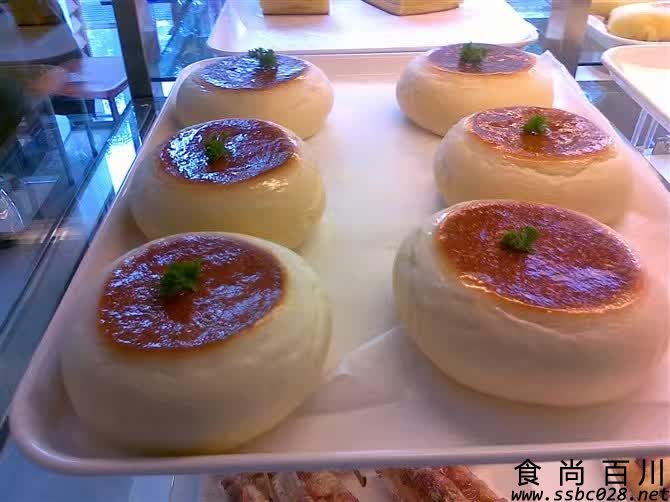 成都哪里有专业的蛋糕培训学校 学做蛋糕多少钱 